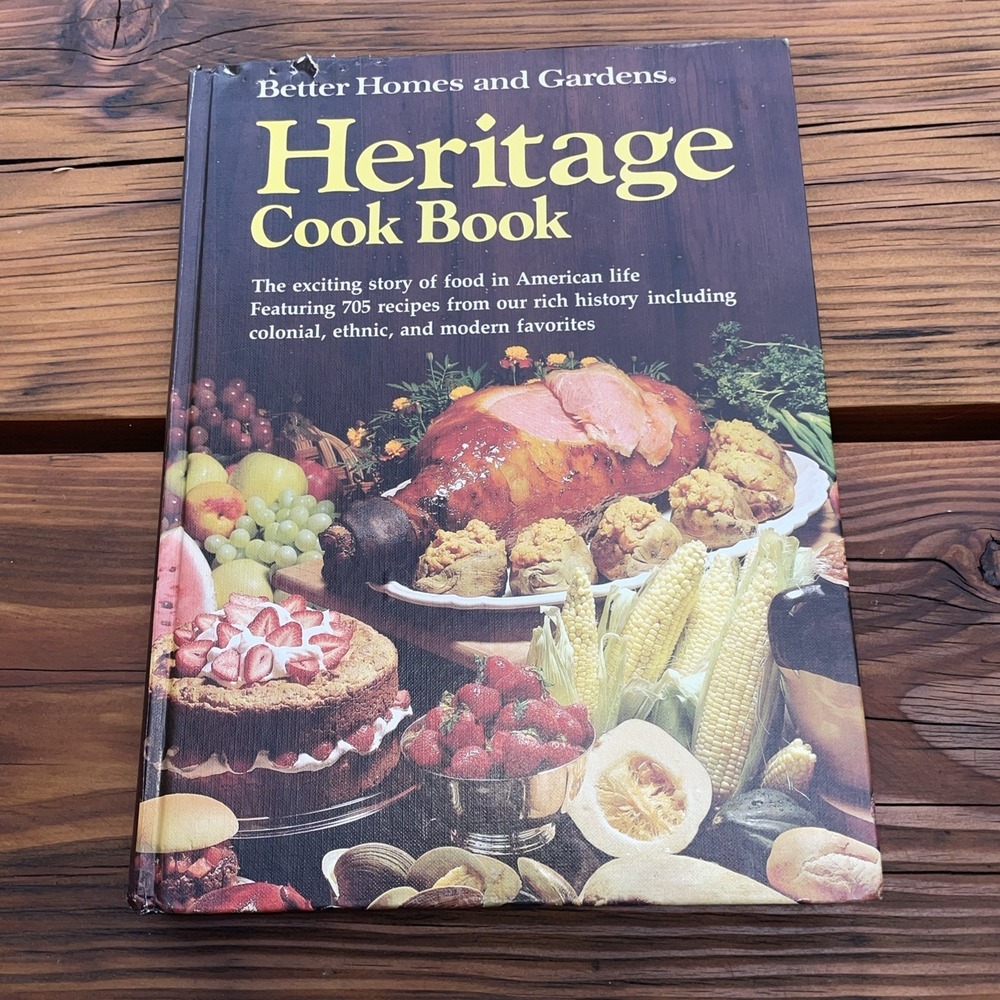Better Homes & Gardens Heritage Cookbook Hardcover Illustrated Vintage BHG